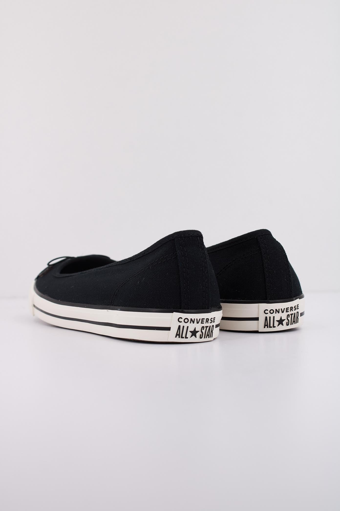 CONVERSE CHUCK TAYLOR  ALL STAR  DAINTY BALLERINA en color NEGRO  (4)