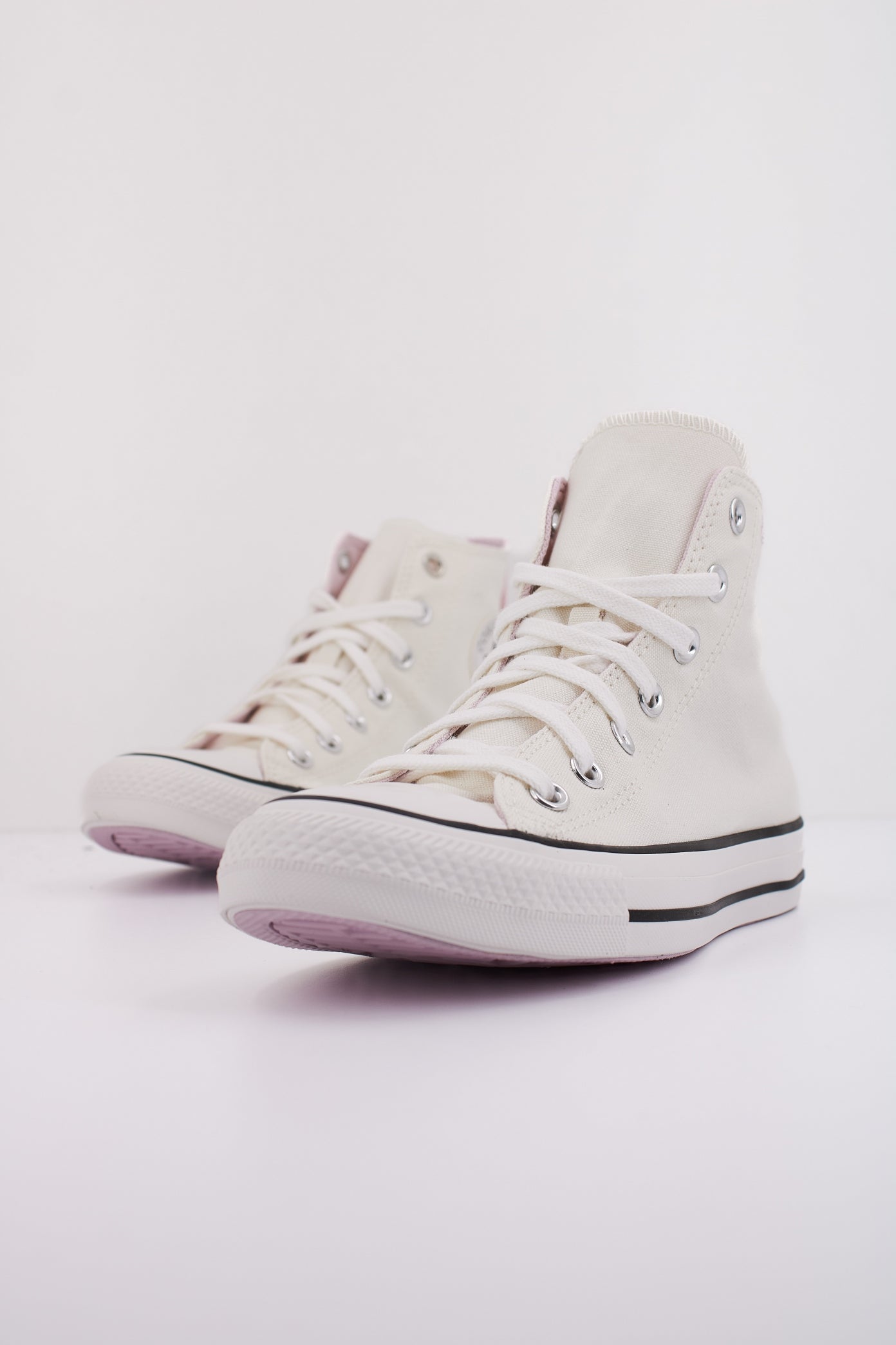 CONVERSE CHUCK TAYLOR ALL STAR CROCHET LACES en color BLANCO  (2)