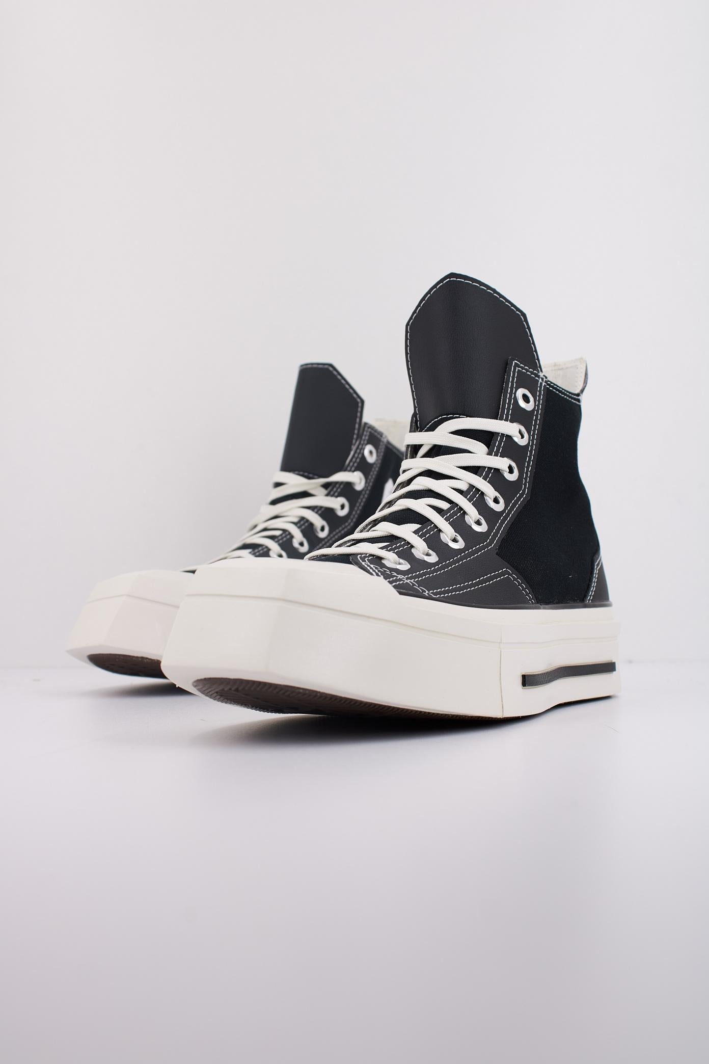 CONVERSE CHUCK TAYLOR ALL STAR  DE LUXE SQUARED en color NEGRO  (2)