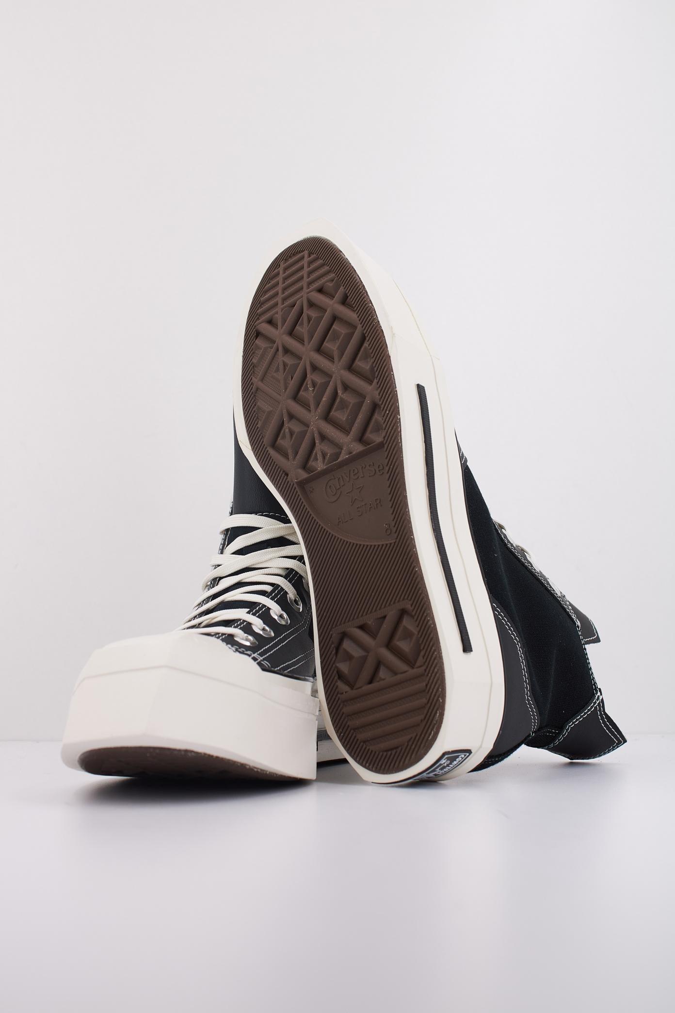 CONVERSE CHUCK TAYLOR ALL STAR  DE LUXE SQUARED en color NEGRO  (5)