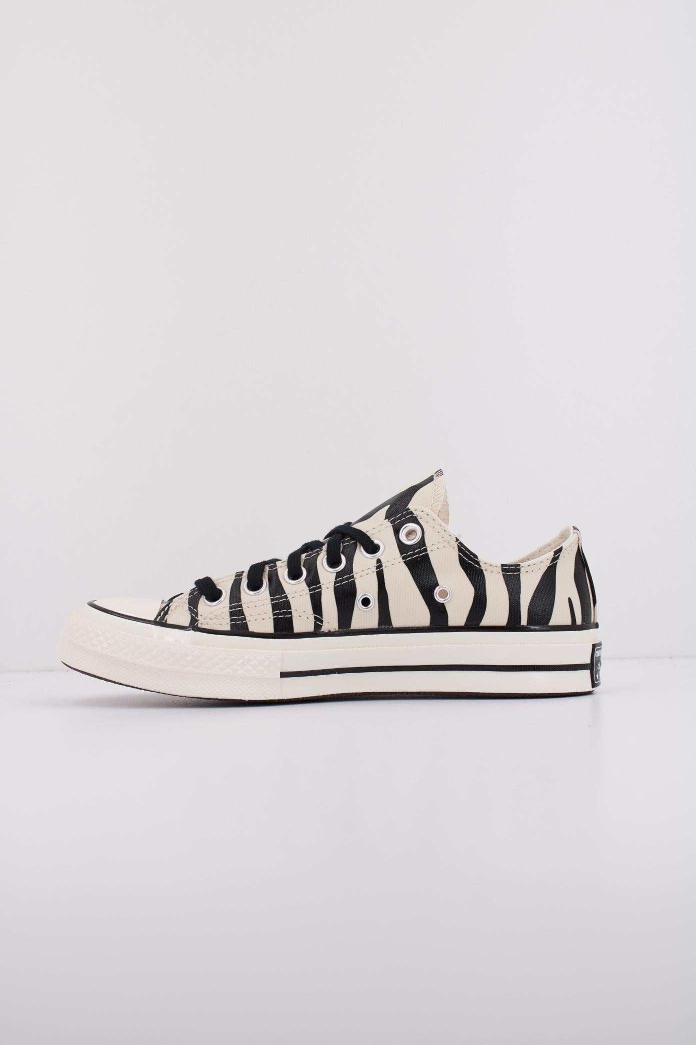 CONVERSE CHUCK  GLOW-IN-THE-DARK ZEBRA PRINT en color ANIMAL PRINT  (1)
