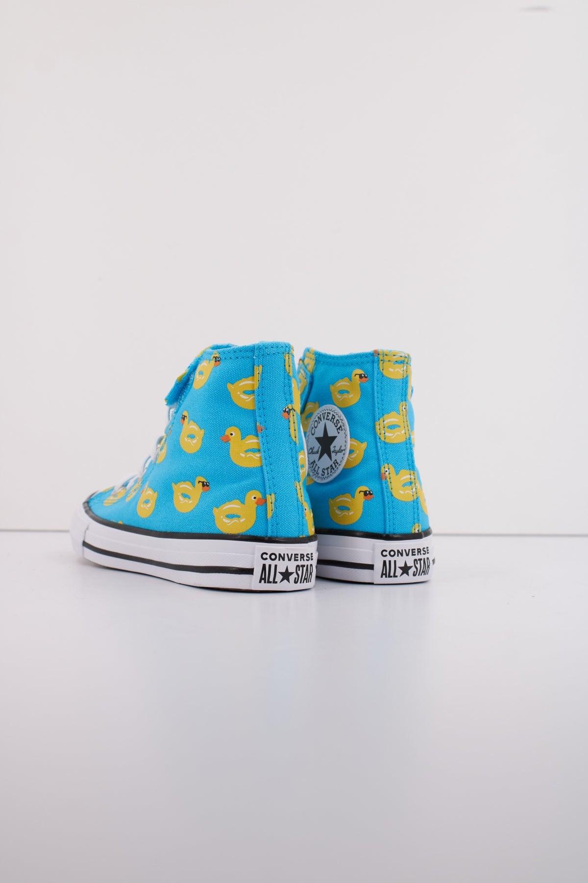 CONVERSE CHUCK TAYLOR ALL STAR V HI en color AZUL  (4)