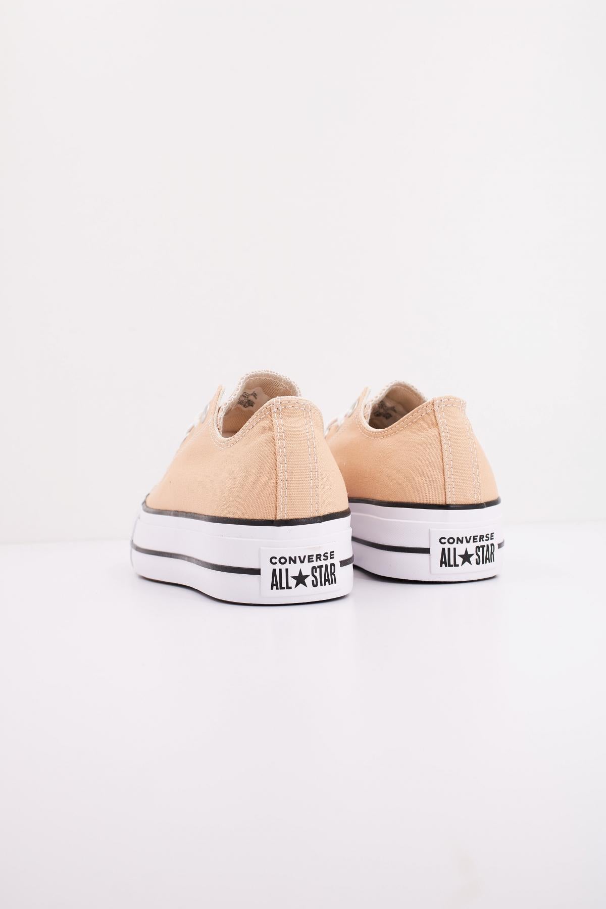 CONVERSE CHUCK TAYLOR ALL STAR LIFT en color NARANJA  (4)
