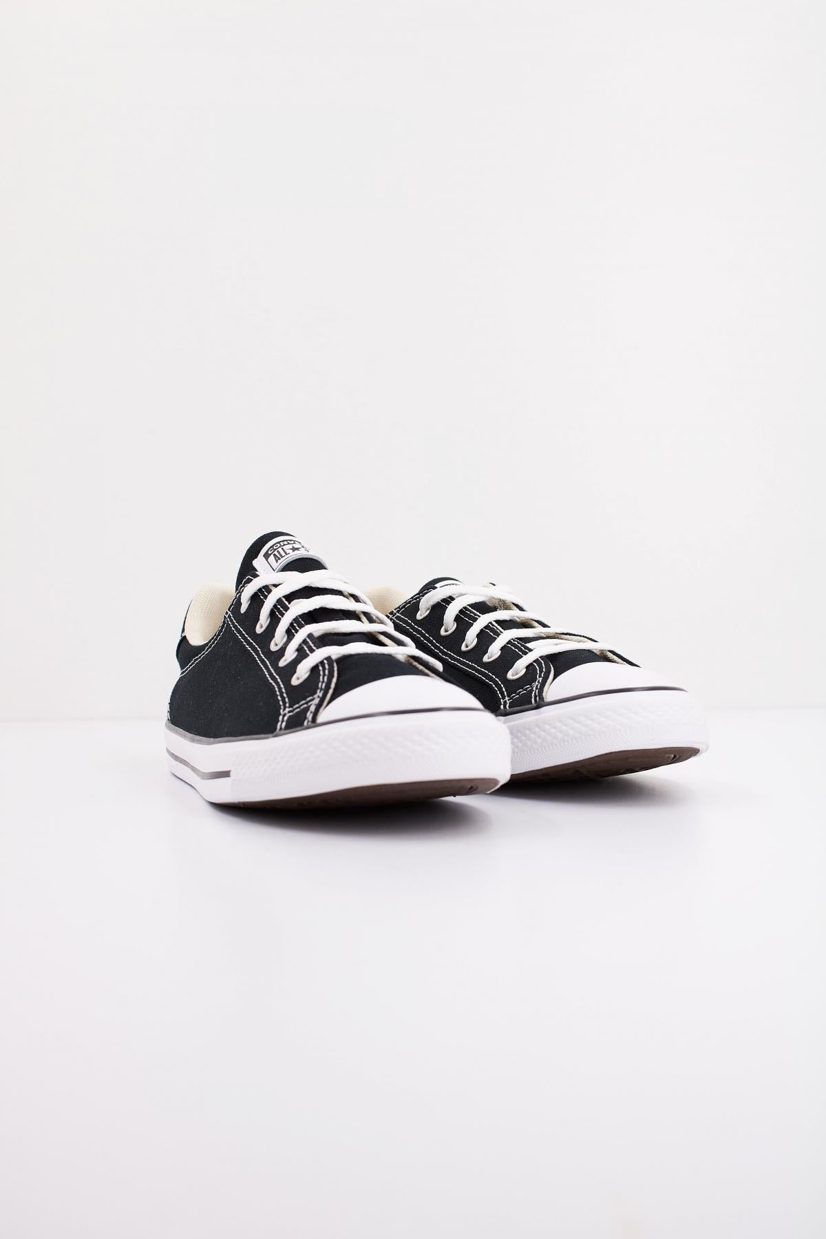 CONVERSE CHUCK TAYLOR ALL STAR DAINTY LUCKY OX en color NEGRO  (2)