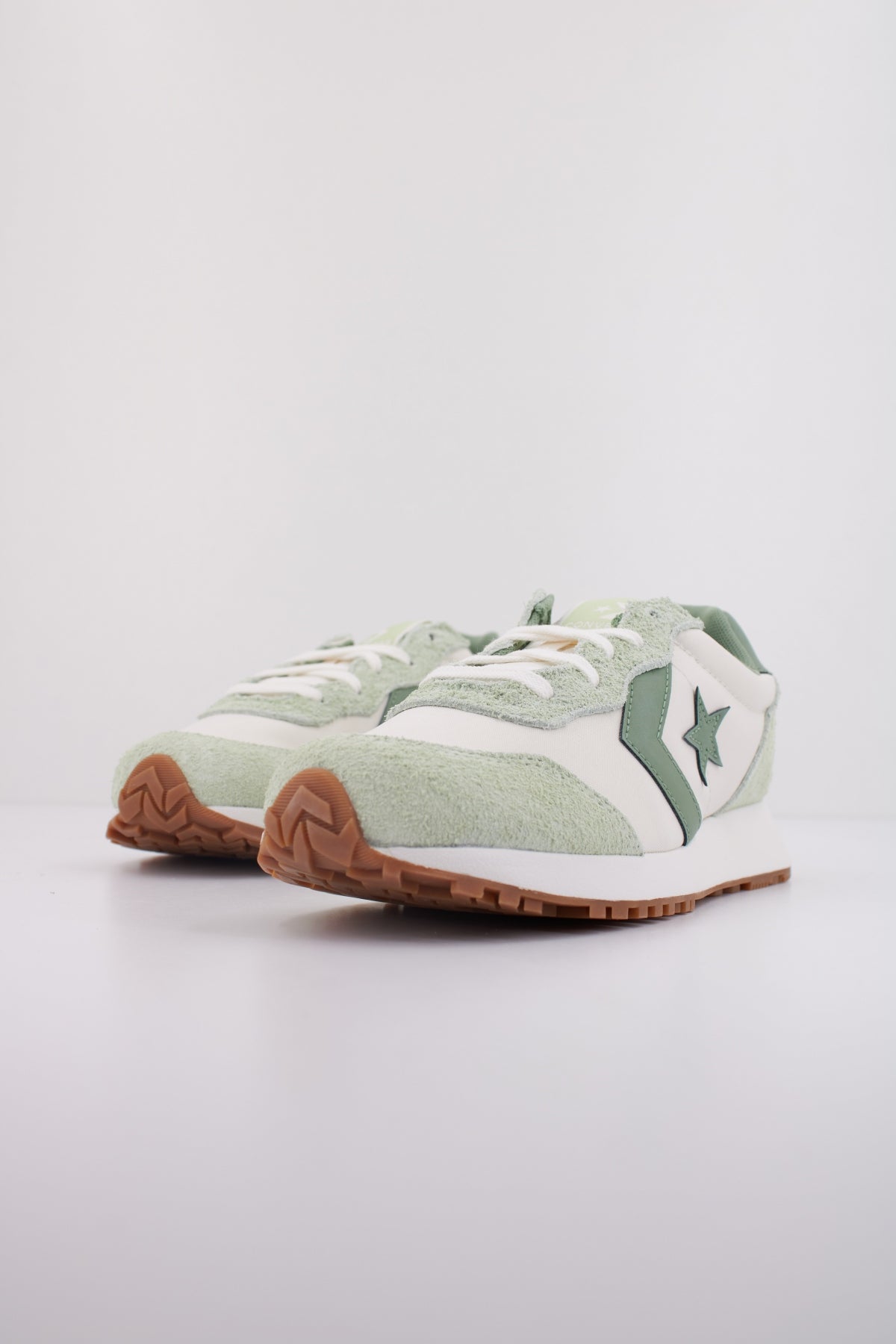 CONVERSE OMEGA TRAINER PASTEL en color VERDE  (2)