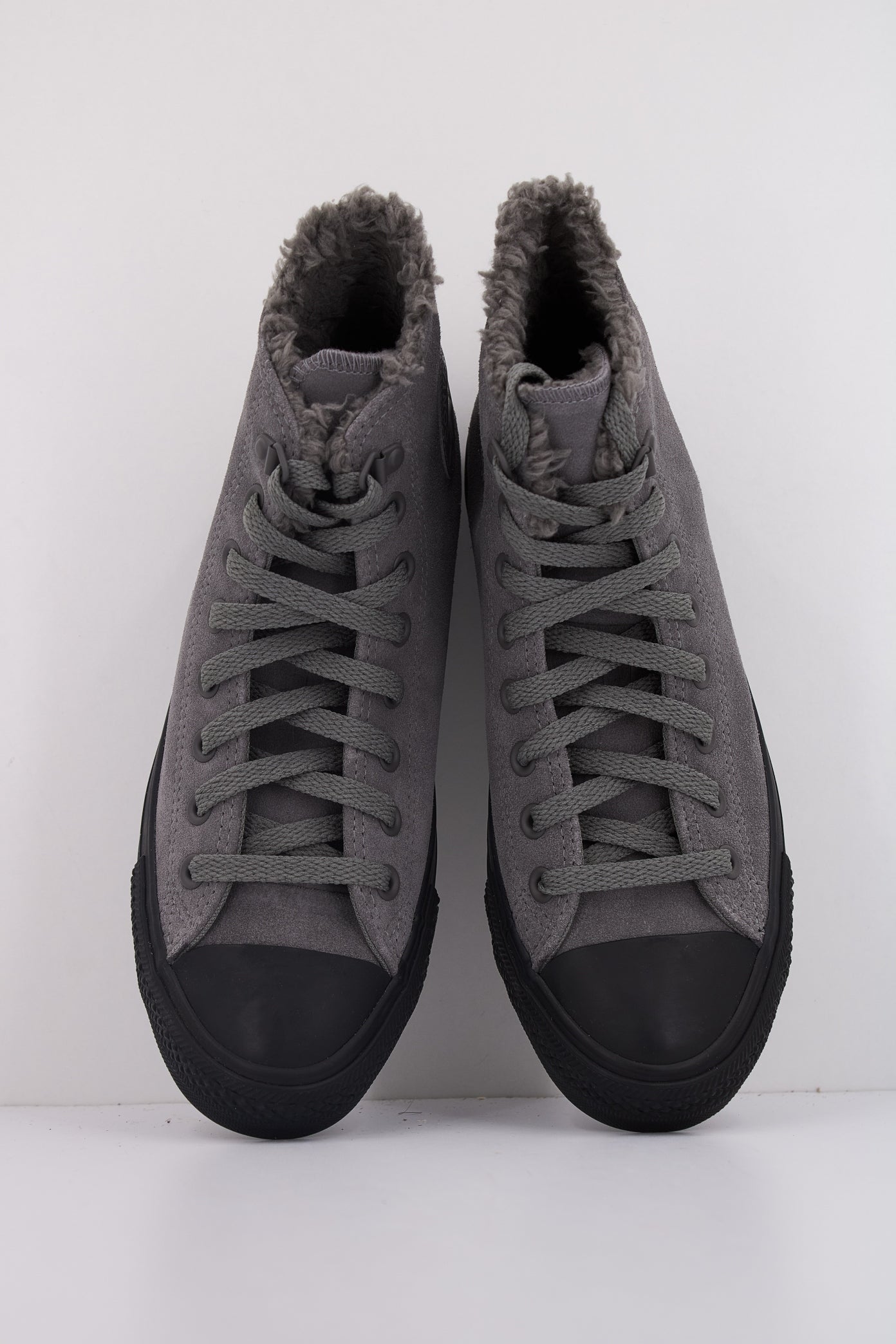 CONVERSE CHUCK TAYLOR ALL STAR HI en color GRIS  (3)