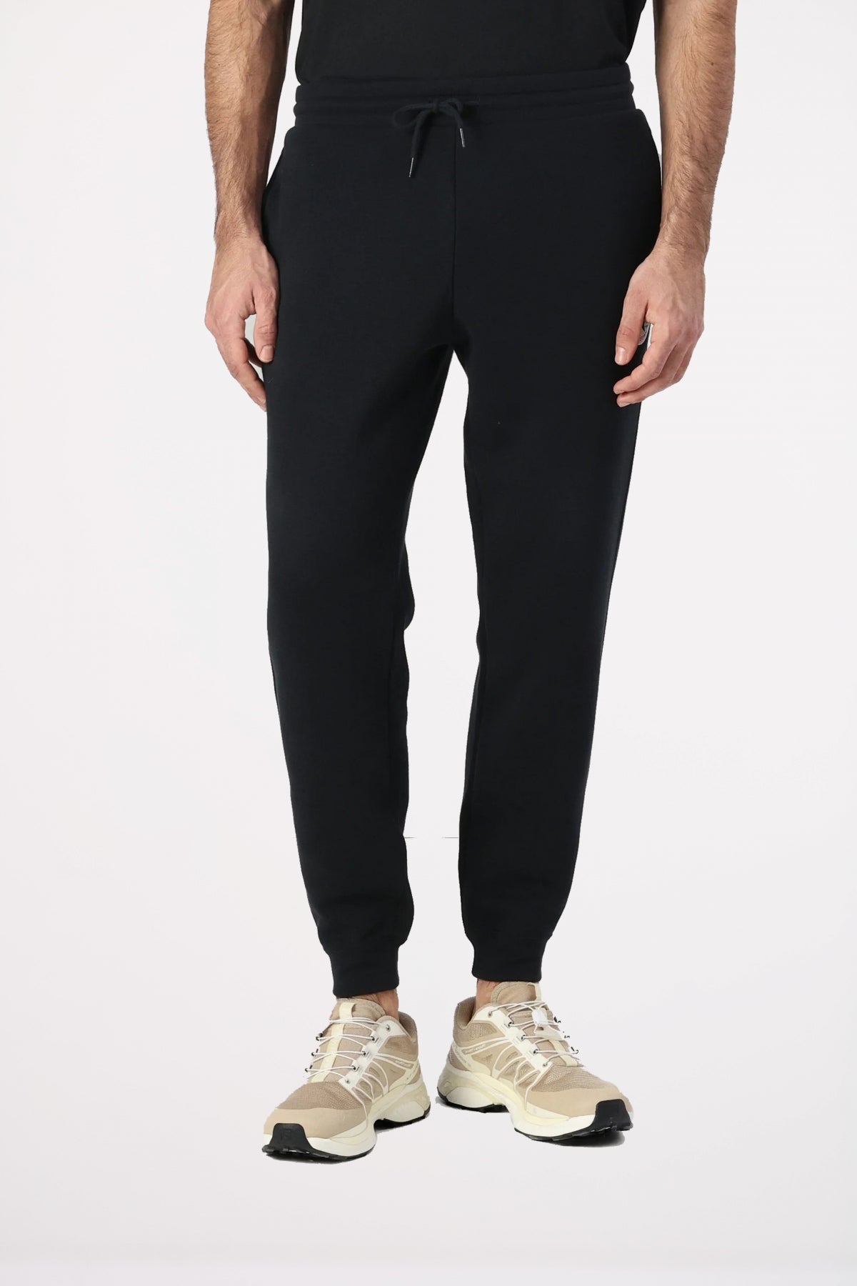 CONVERSE STANDARD FIT CHUCK TAYLOR PATCH PANTS UNISEX en color NEGRO  (1)