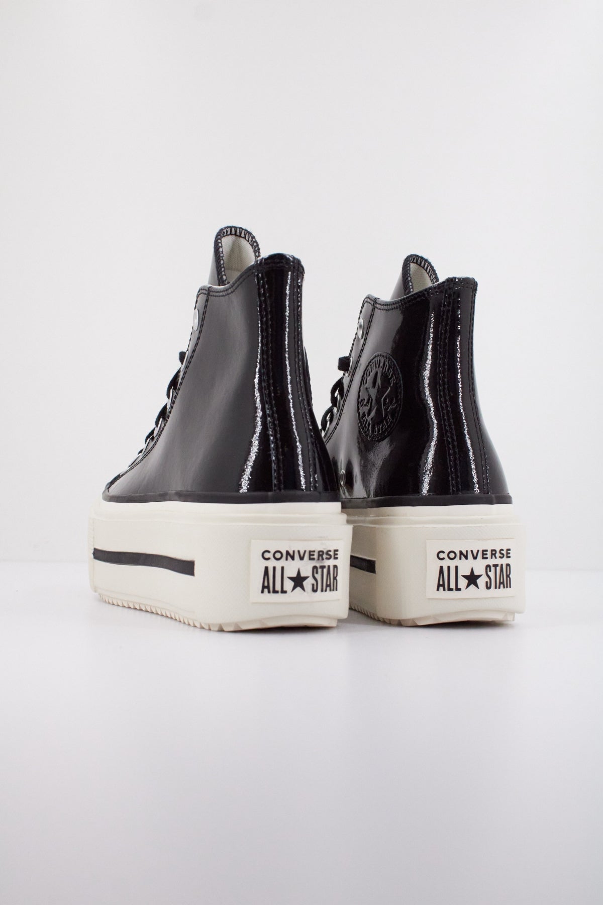 CONVERSE CHUCK TAYLOR ALL STAR LIFT DOUBLE STACK PLATFORM PATENT LEATHER en color NEGRO  (4)
