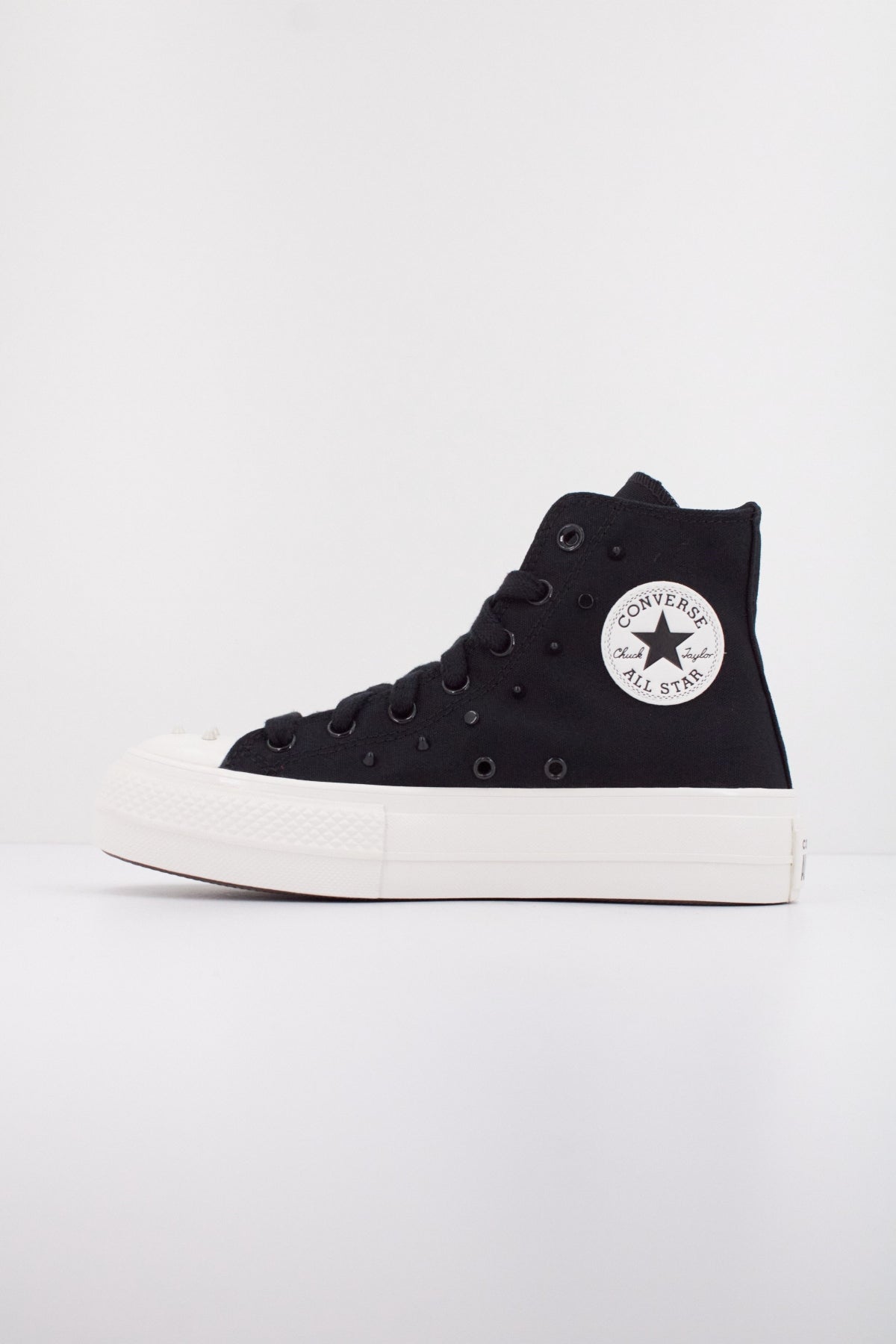 CONVERSE  CHUCK TAYLOR ALL STAR LIFT  PLATFORM SPIKES en color NEGRO  (1)