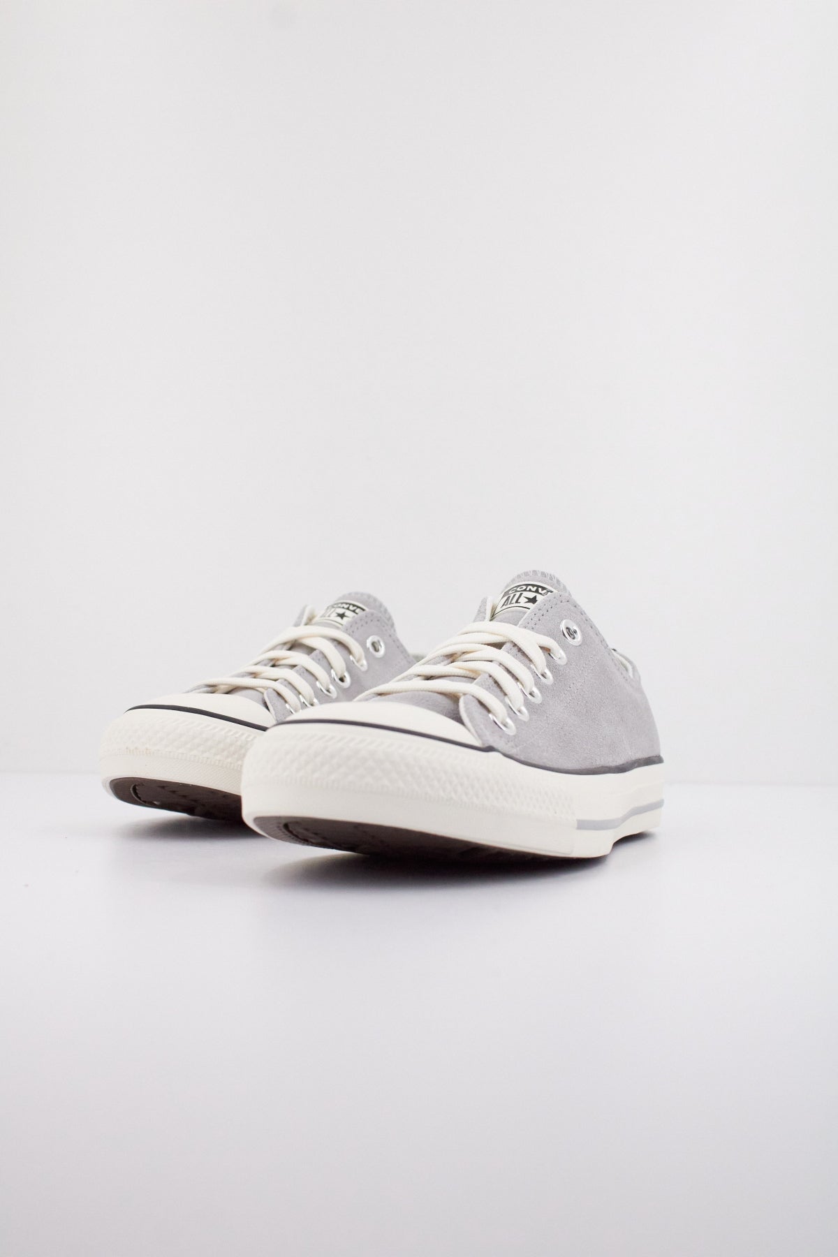 CONVERSE CHUCK TAYLOR ALL STAR en color GRIS  (2)