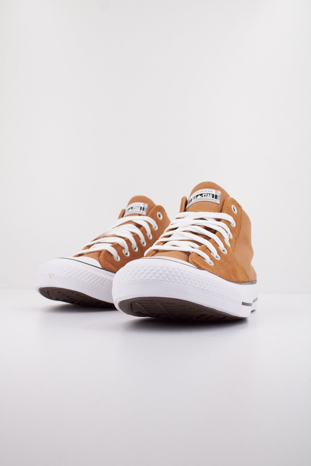 CONVERSE CHUCK TAYLOR ALL STAR MALDEN STREET en color MARRON  (2)