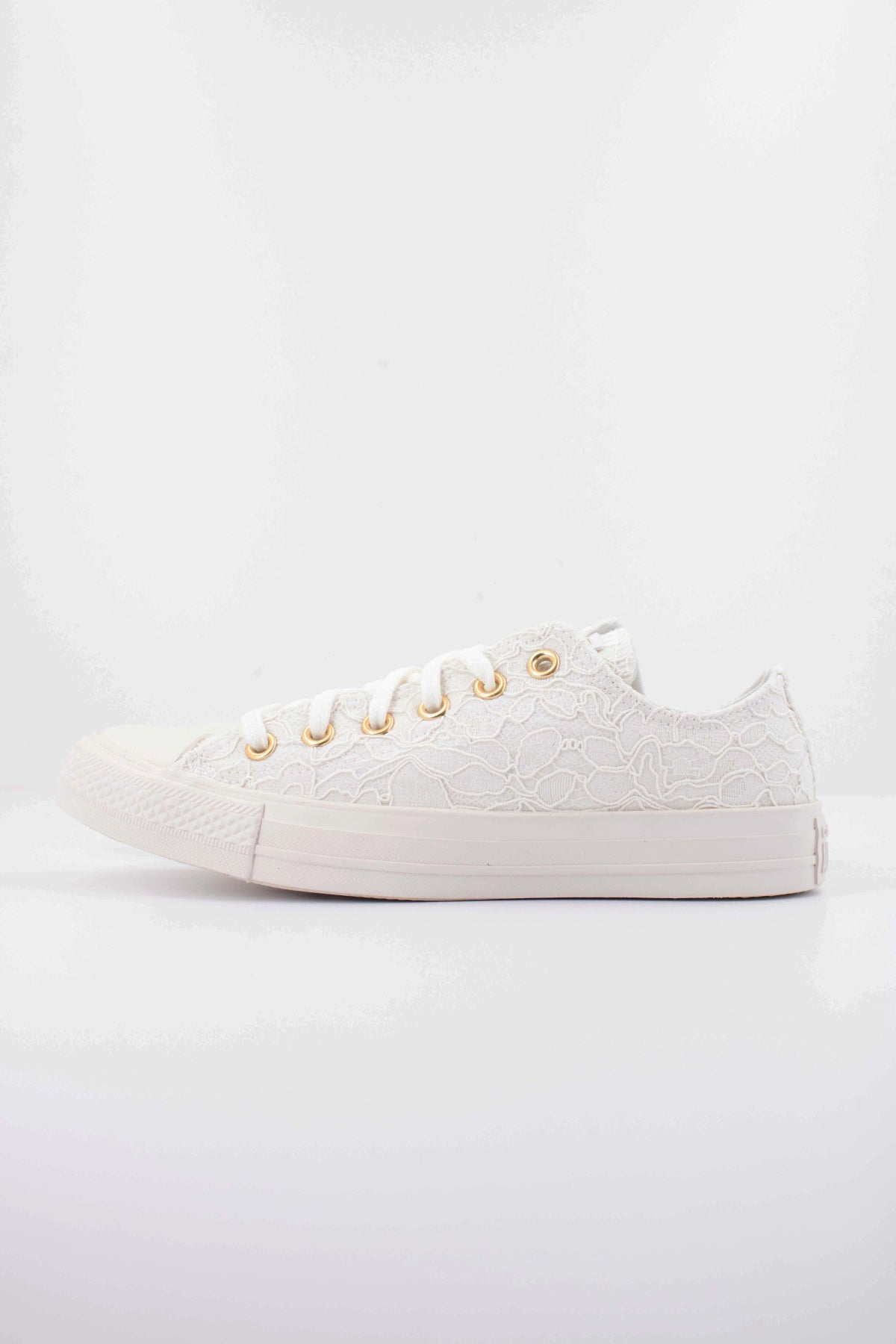 CONVERSE Chuck Taylor All Star Lace Ox en color BLANCO  (1)