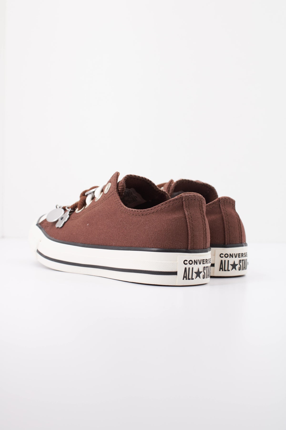 CONVERSE AC  en color MARRON  (4)