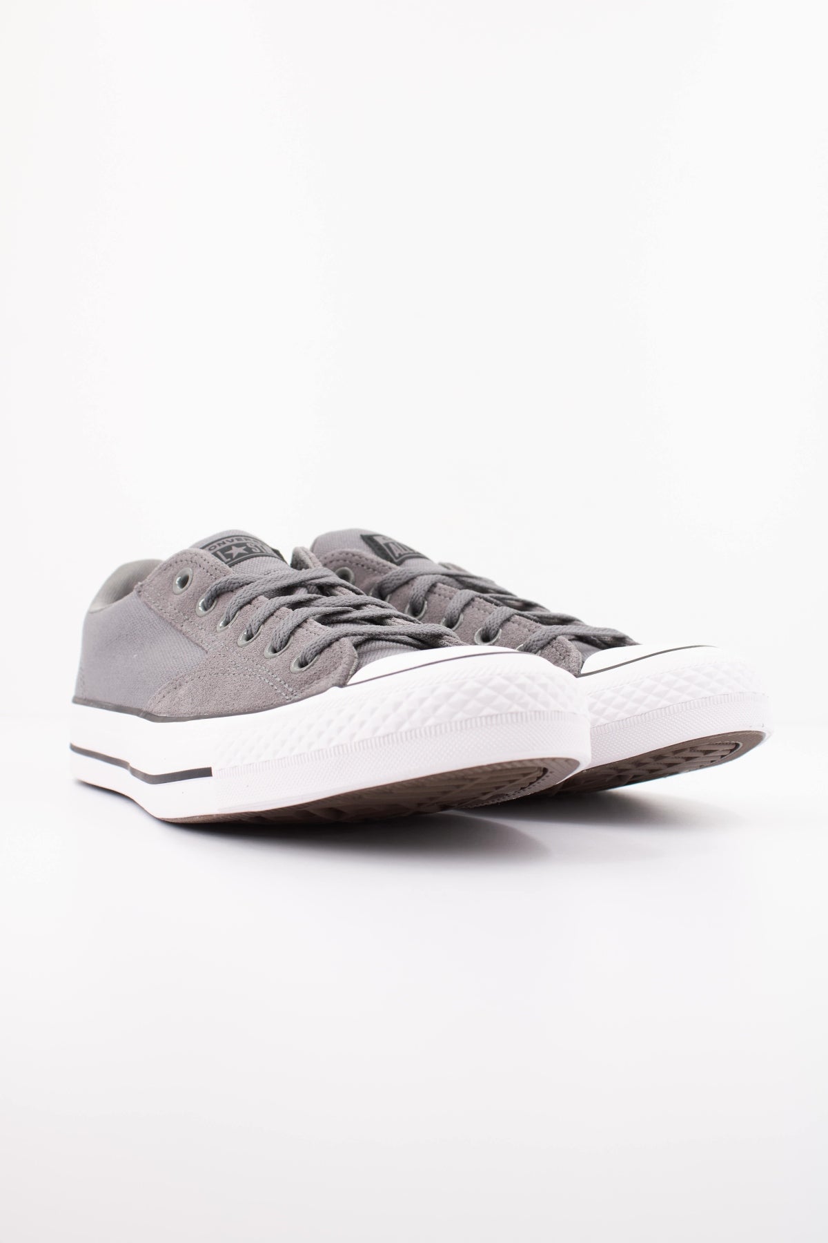 CONVERSE Chuck Taylor All Star Malden Street Ox en color GRIS  (2)