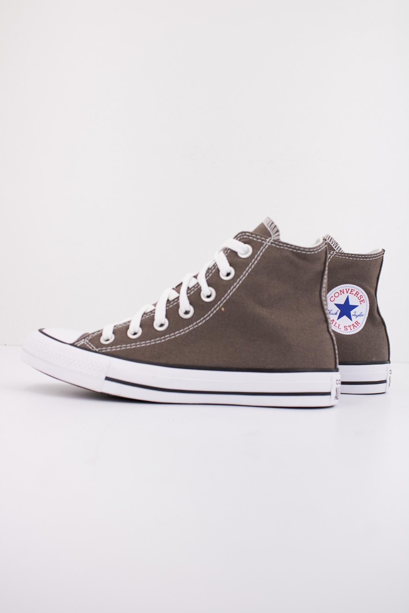 CONVERSE CHUCK TAYLOR ALL STAR CANVAS en color MARRON  (1)