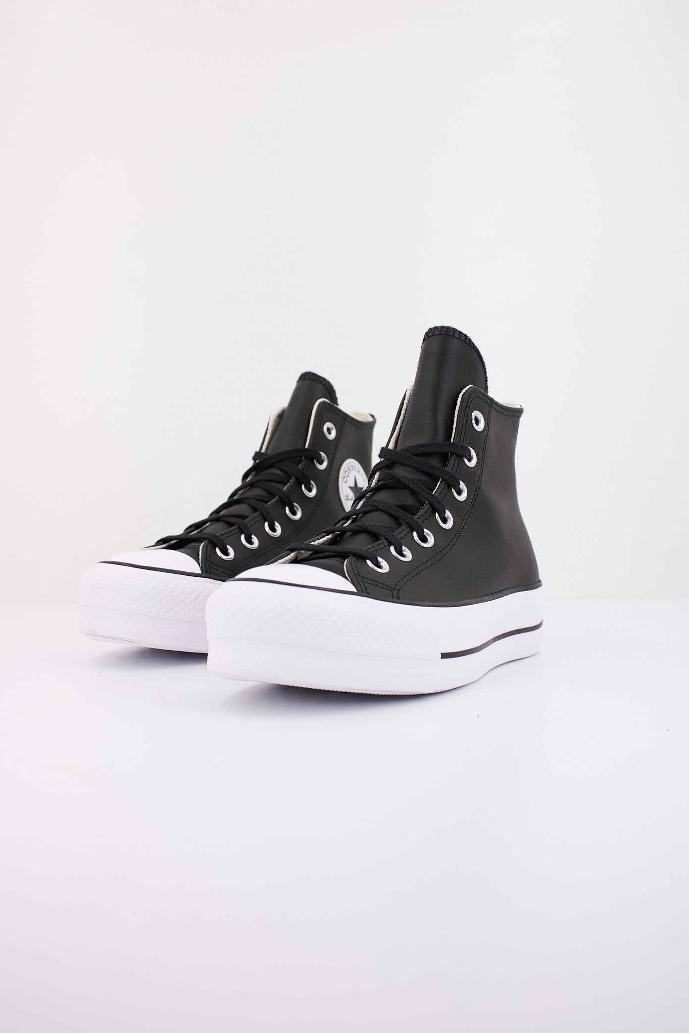 CONVERSE CHUCK TAYLOR ALL STAR PLATFORM LEATHER en color NEGRO  (2)
