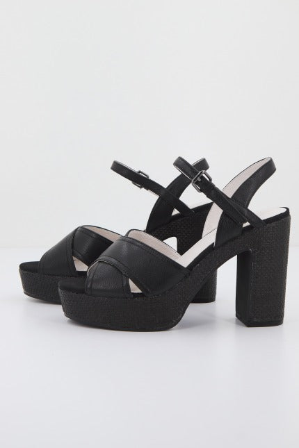 LUMBERJACK CROSSED ANKLE en color NEGRO  (3)