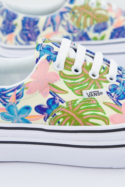 VANS UA SUPER COMFYCUSH ERA en color FLORAL  (4)