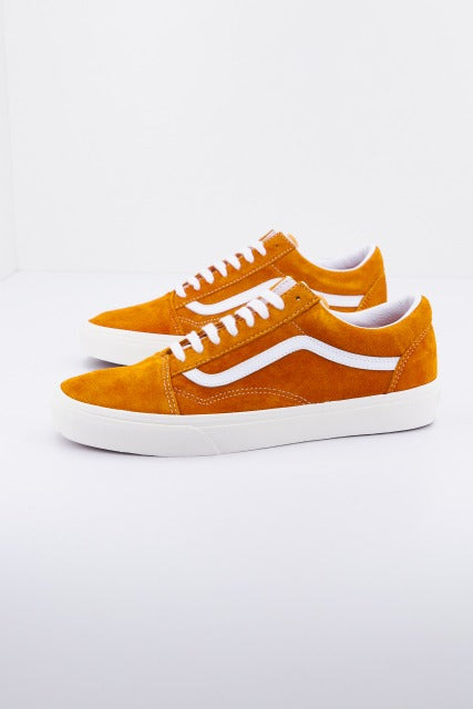 VANS UA OLD SKOOL en color MARRON CLARO  (2)