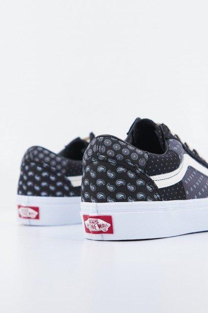 VANS UA OLD SKOOL en color NEGRO  (3)