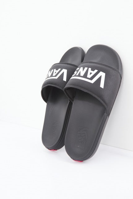 VANS LA COSTA SLIDE-ON en color NEGRO  (2)