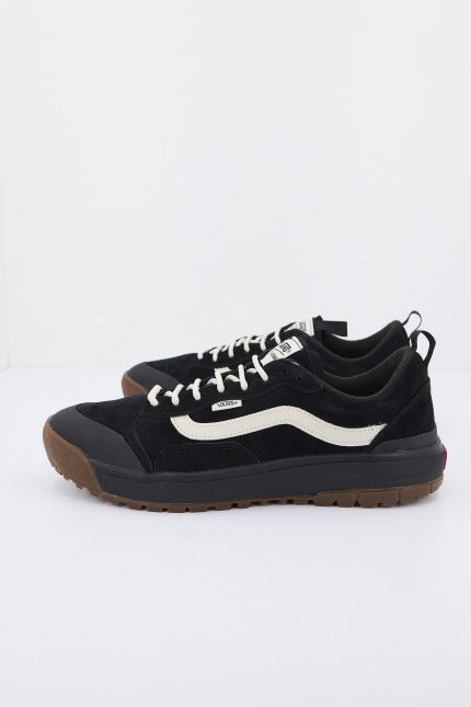VANS UA ULTRARANGE en color NEGRO  (1)