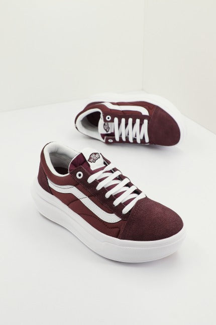 VANS OLD SKOOL en color BURDEOS  (1)
