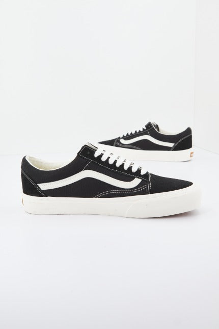 VANS OLD SKOOL VR en color NEGRO  (4)