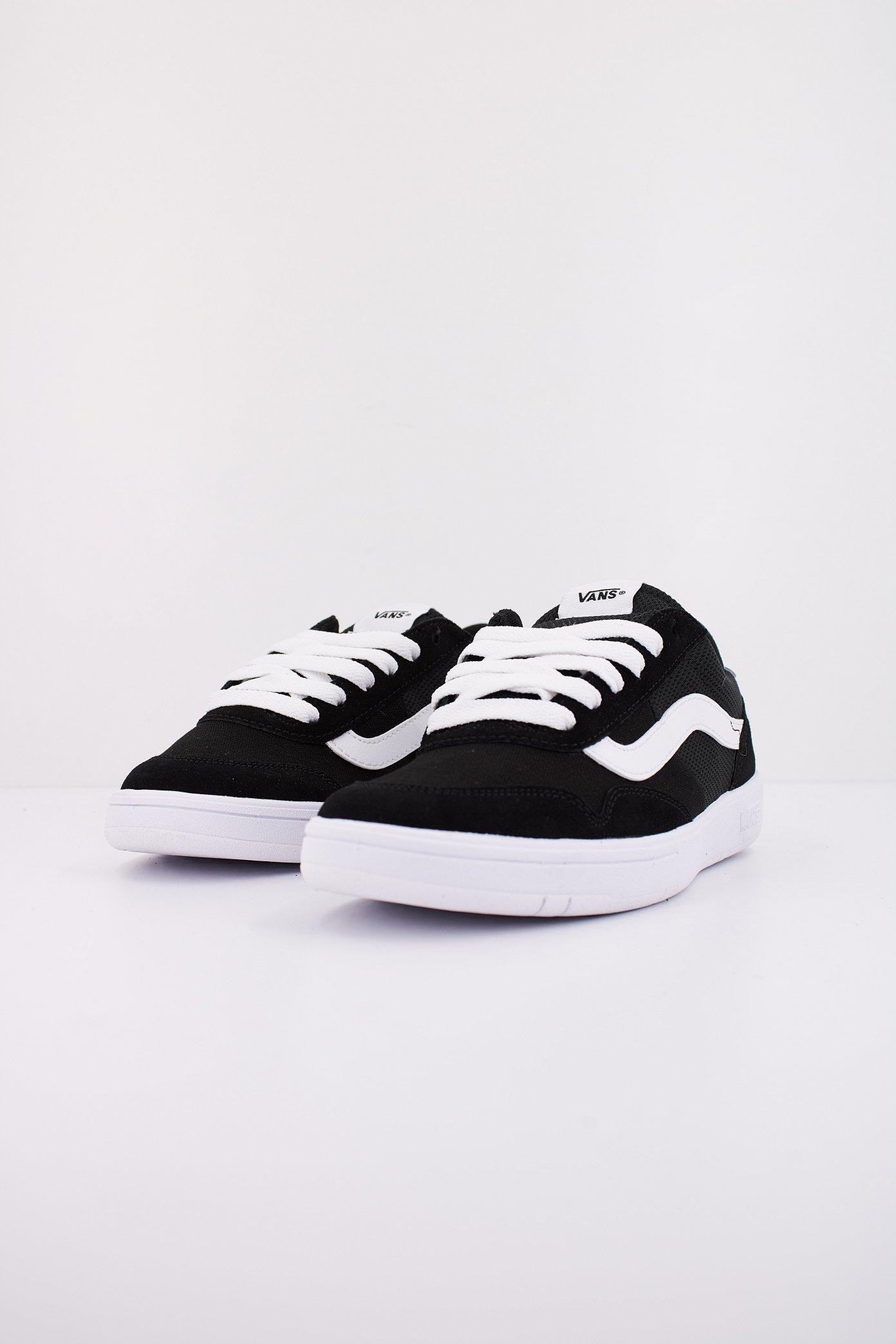 VANS CRUZE TOO CC STAPLE en color NEGRO  (2)