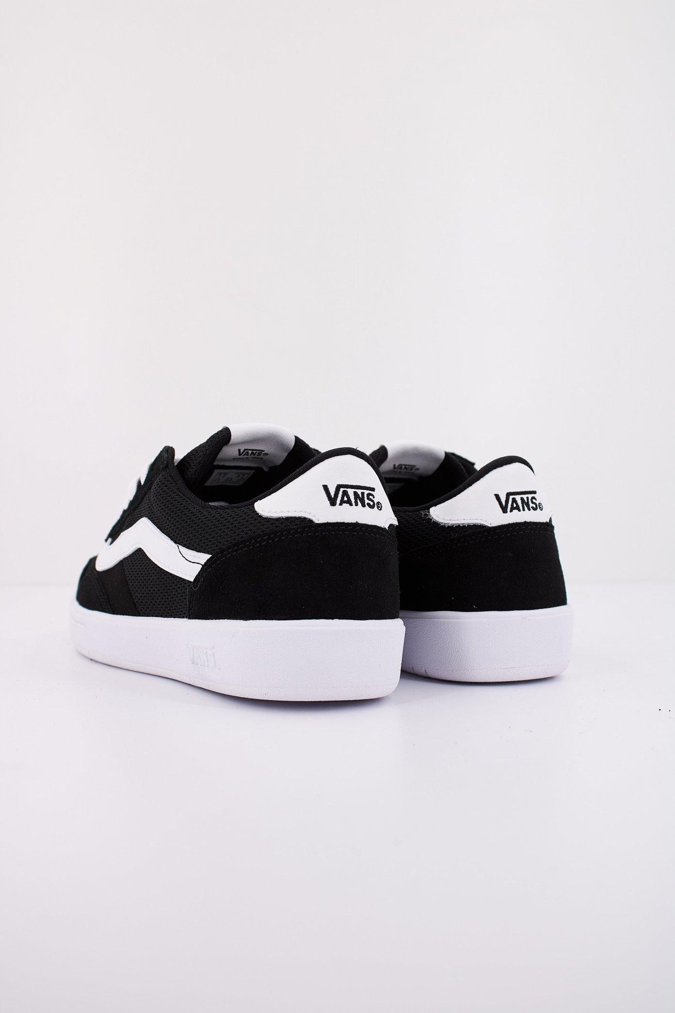 VANS CRUZE TOO CC STAPLE en color NEGRO  (4)