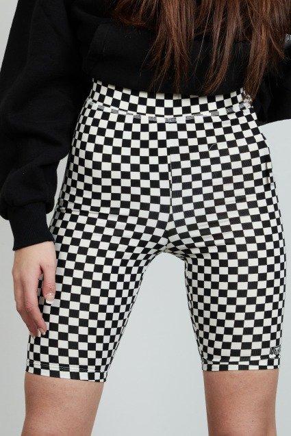 VANS FLYING V PRINT LEGGING SHORT en color NEGRO  (1)