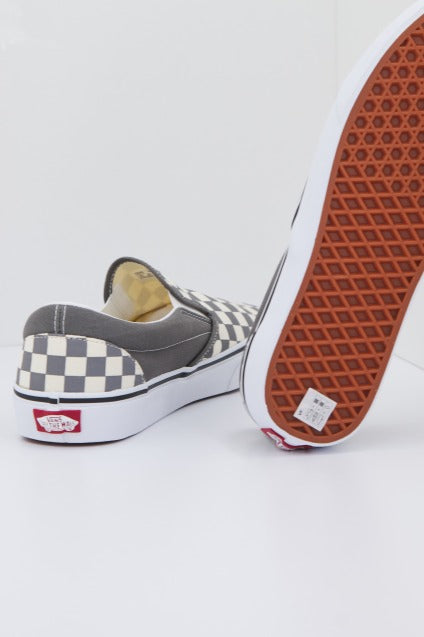VANS CLASSIC SLIP-ON en color GRIS  (2)