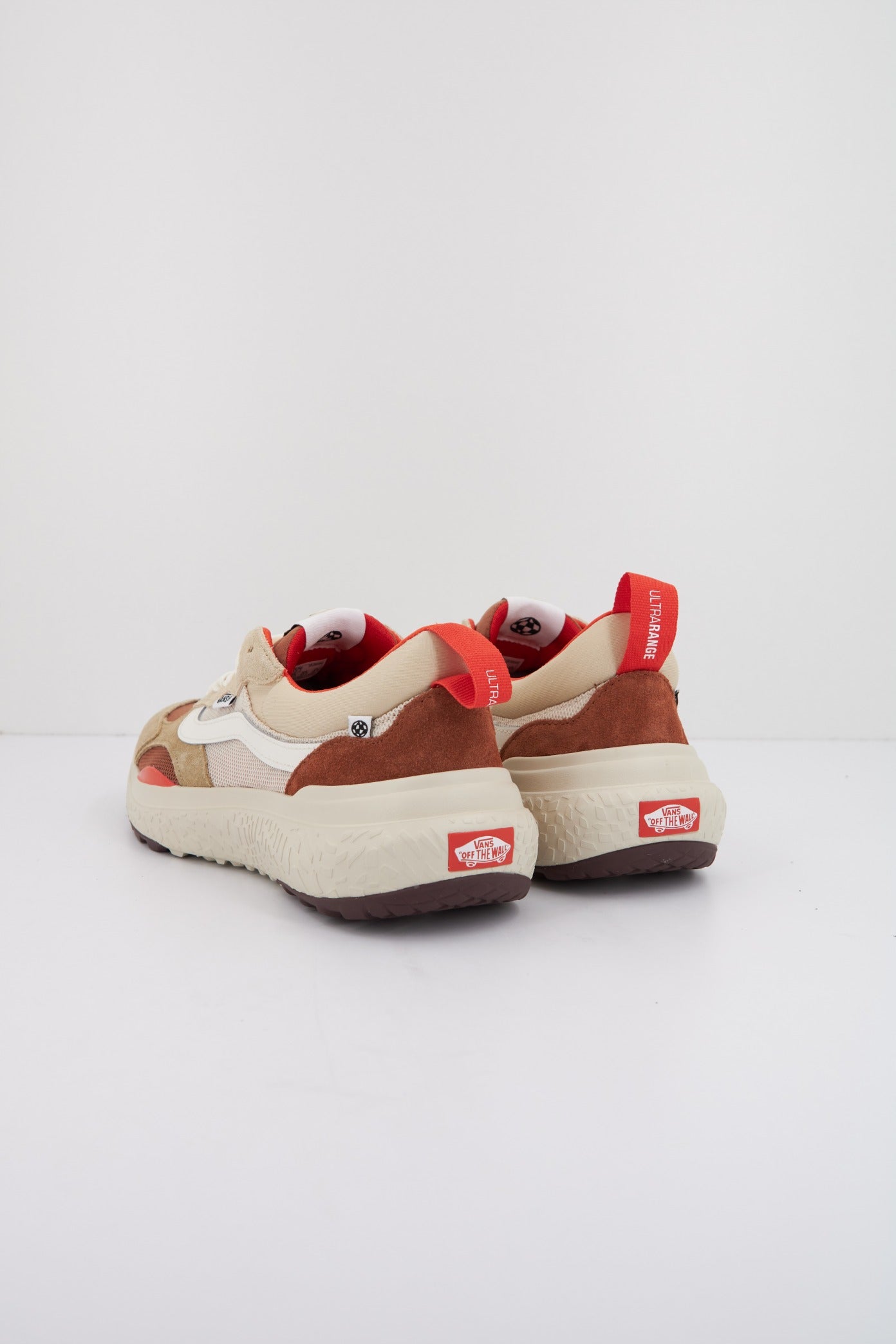 VANS ULTRARANGE NEO VR en color MARRON  (3)