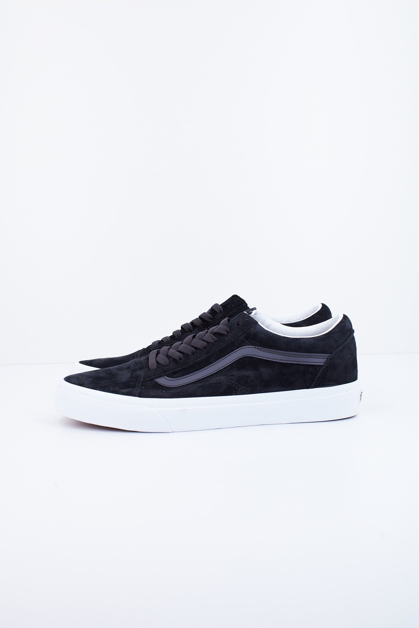 VANS OLD SKOOL en color NEGRO  (1)