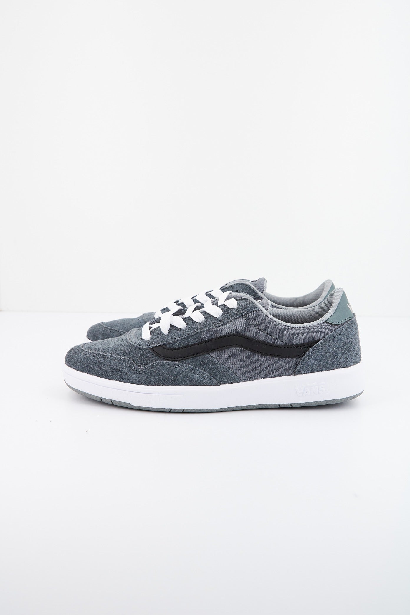 VANS CRUZE TOO CC en color GRIS  (1)