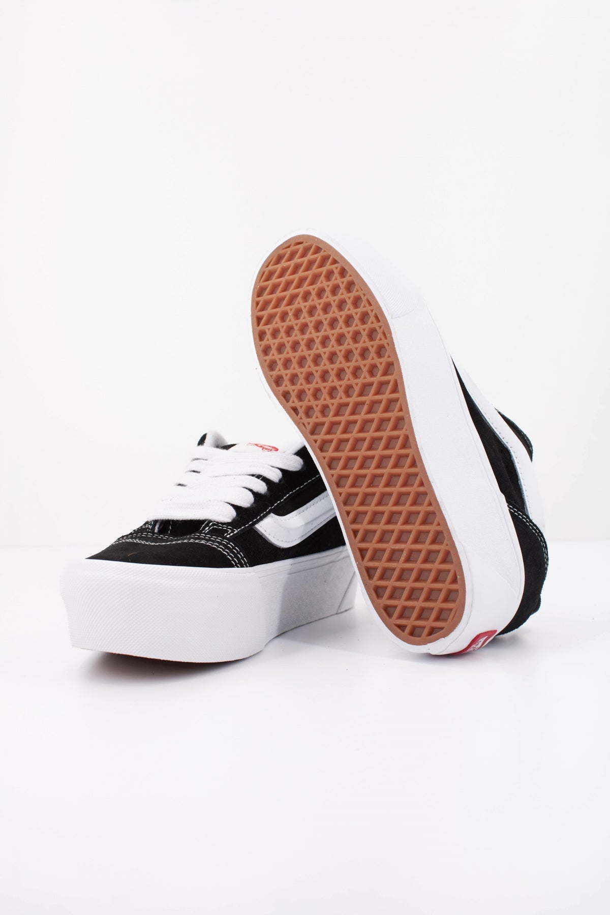 VANS  KNU STACK en color NEGRO  (5)