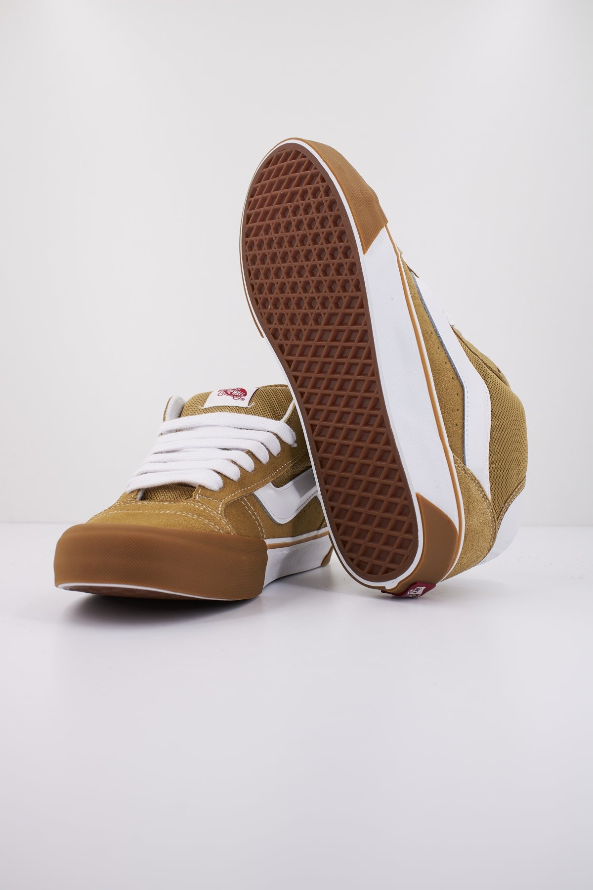 VANS KNU MID en color MARRON CLARO  (4)