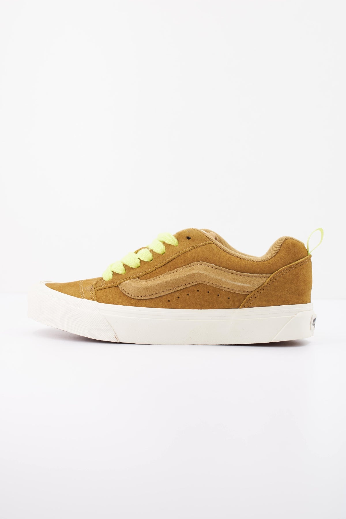 VANS KNU SKOOL en color MARRON  (1)
