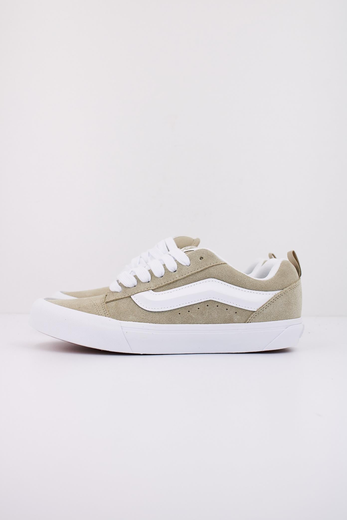 VANS KNU SKOOL en color VERDE  (1)