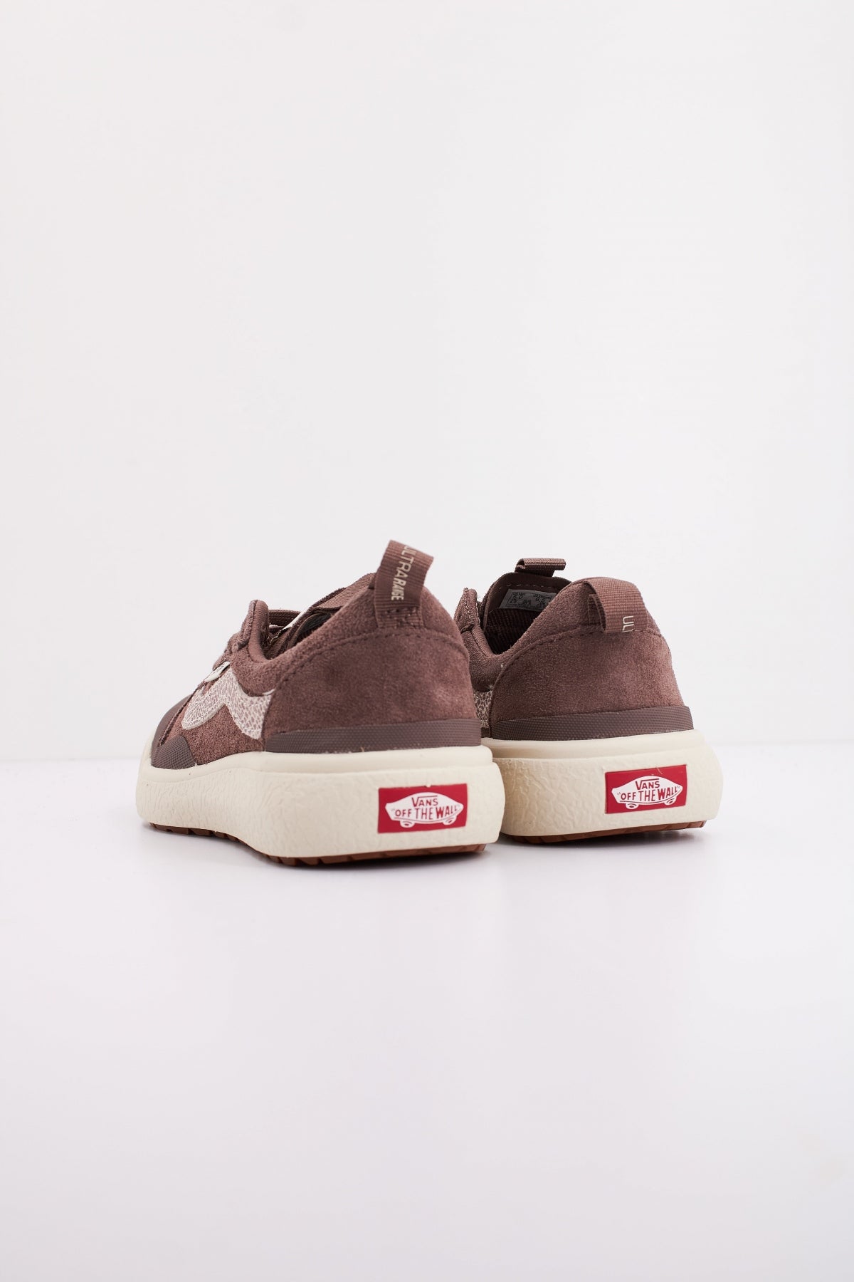 VANS MTE ULTRARANGE EXO SE en color MARRON  (4)