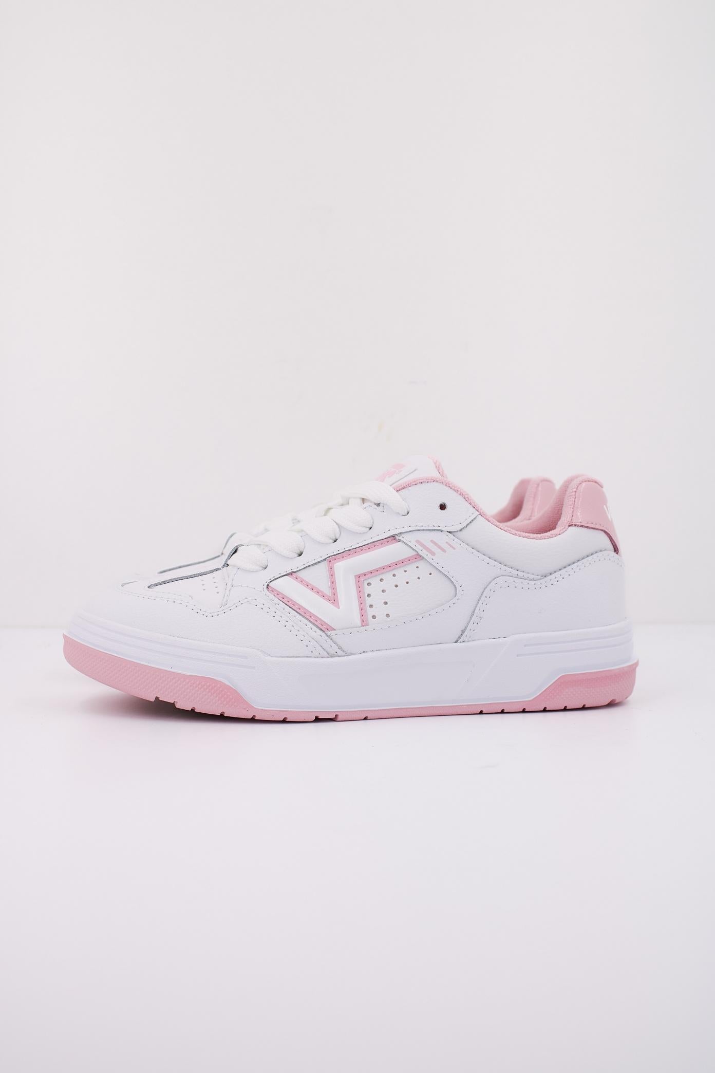VANS UPLAND en color BLANCO  (1)