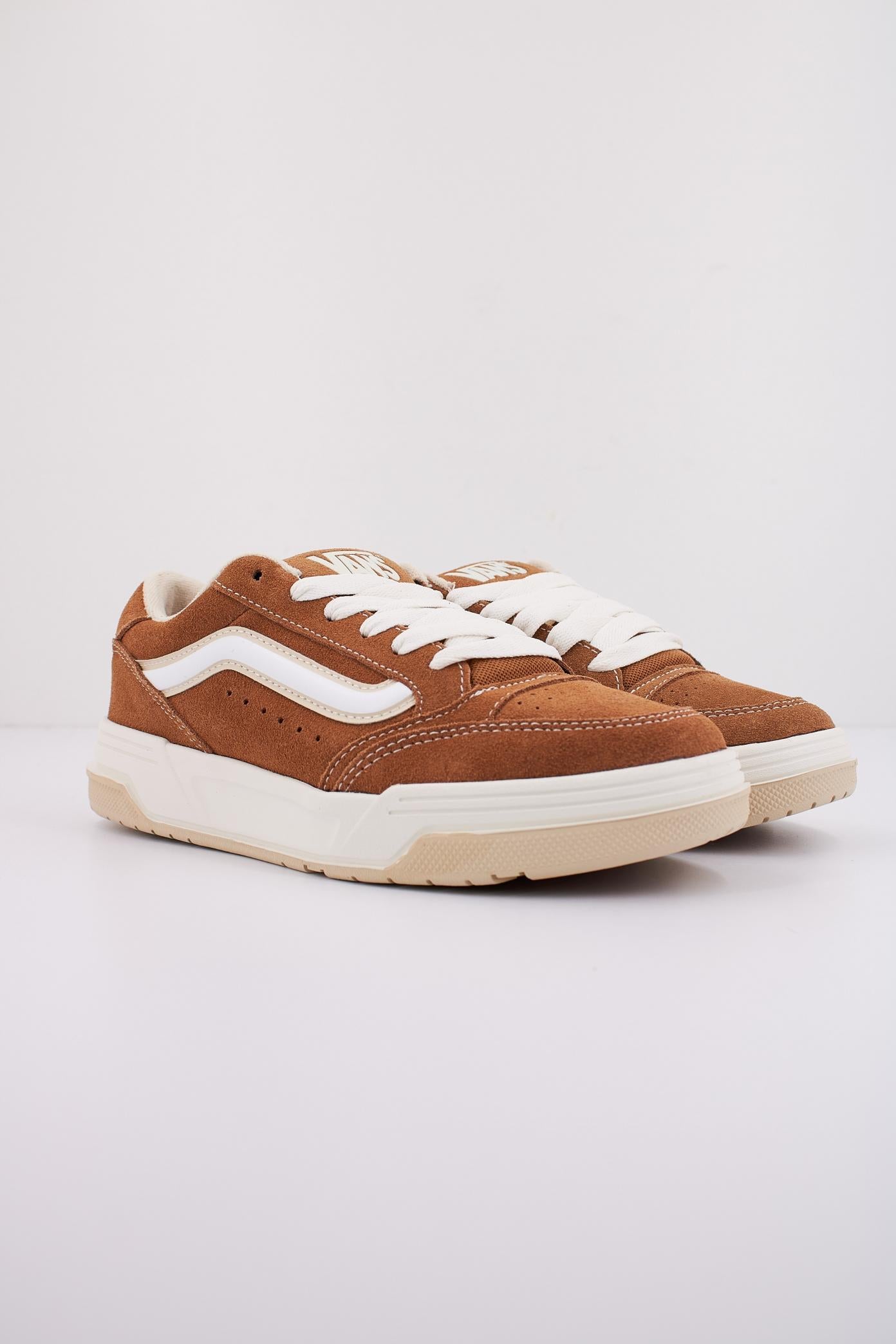 VANS HYLANE en color MARRON  (2)