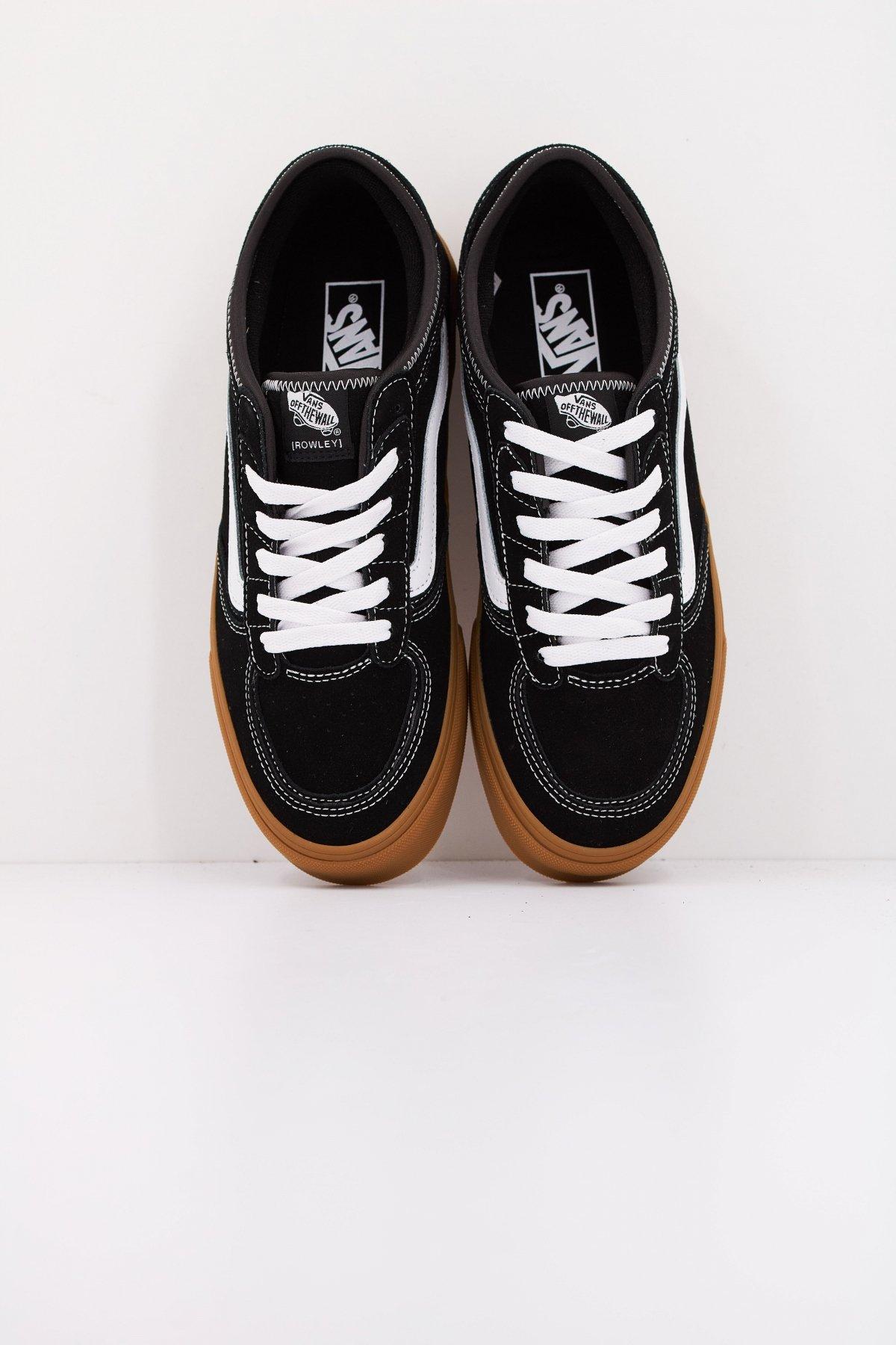 VANS ROWLEY CLASSIC en color NEGRO  (3)