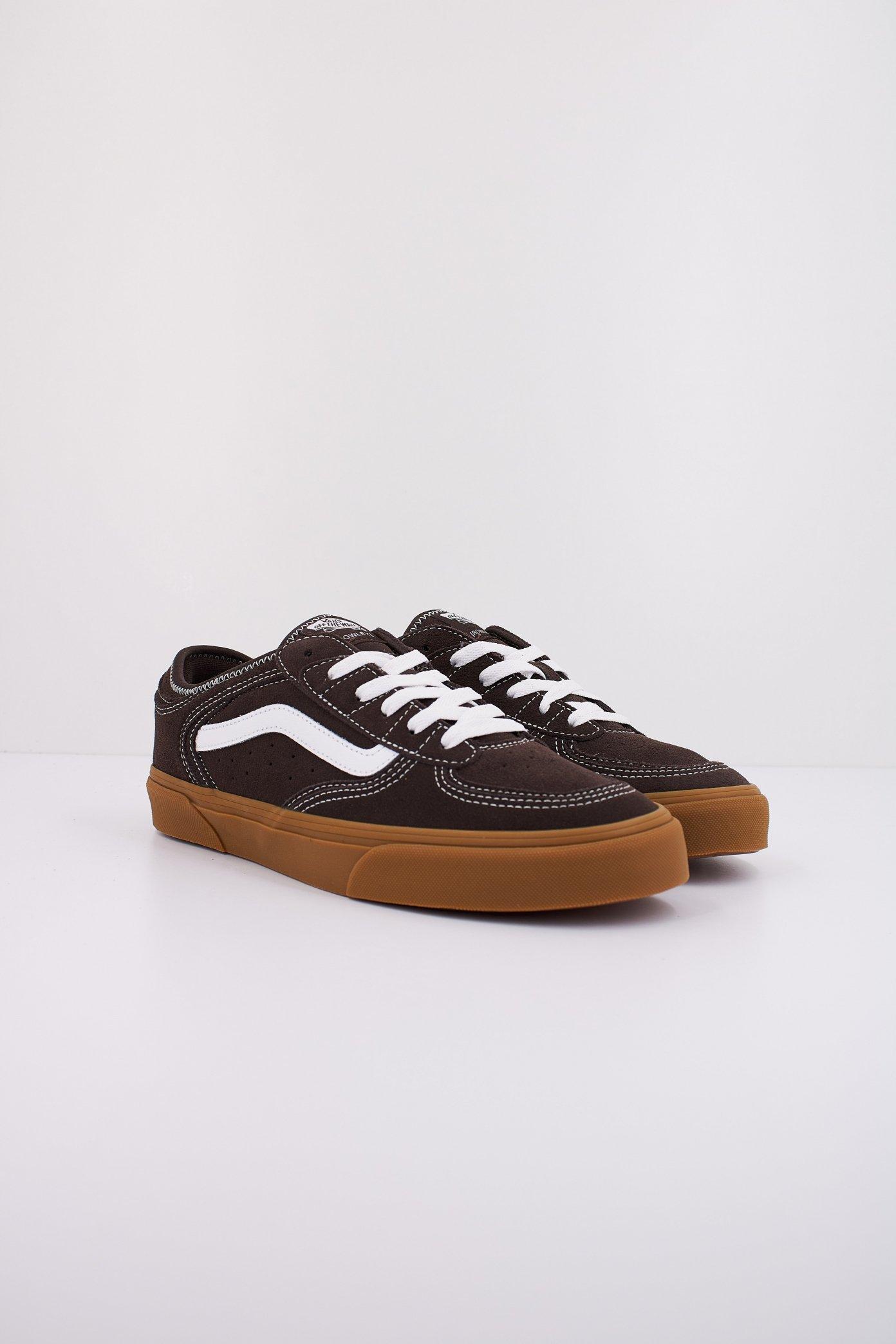 VANS UA ROWLEY CLASSIC en color MARRON  (2)