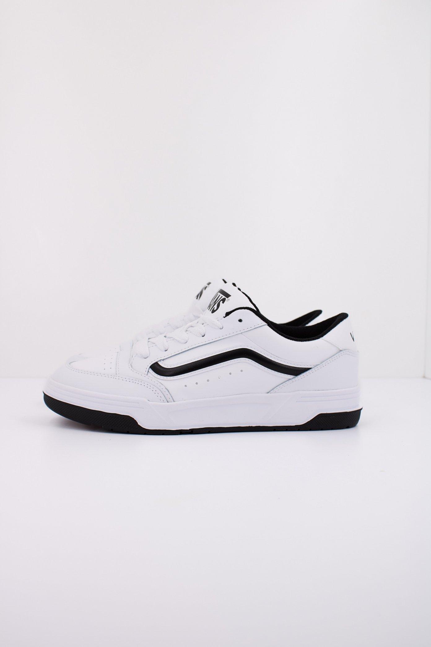 VANS HYLANE en color BLANCO  (1)