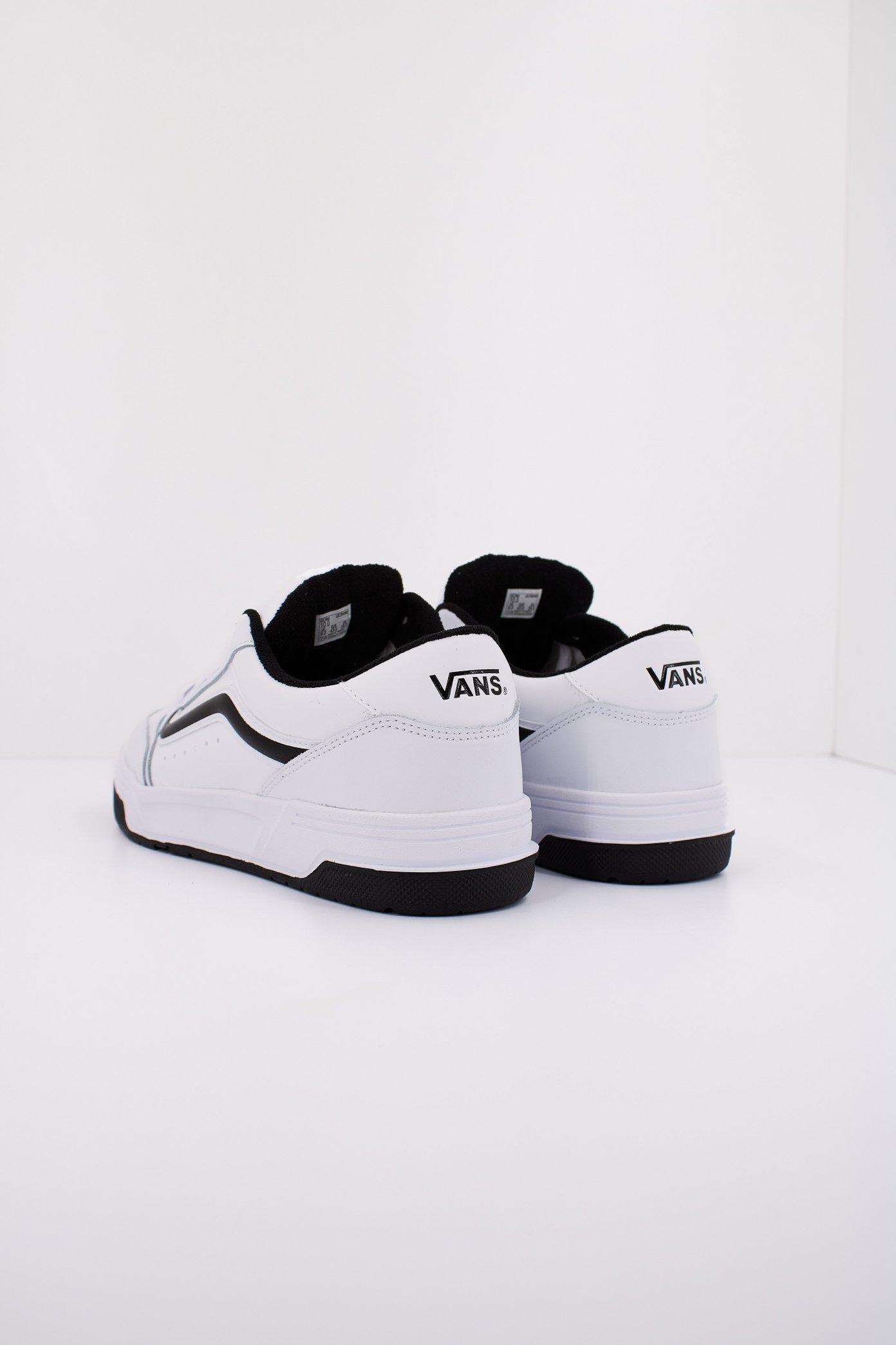 VANS HYLANE en color BLANCO  (4)
