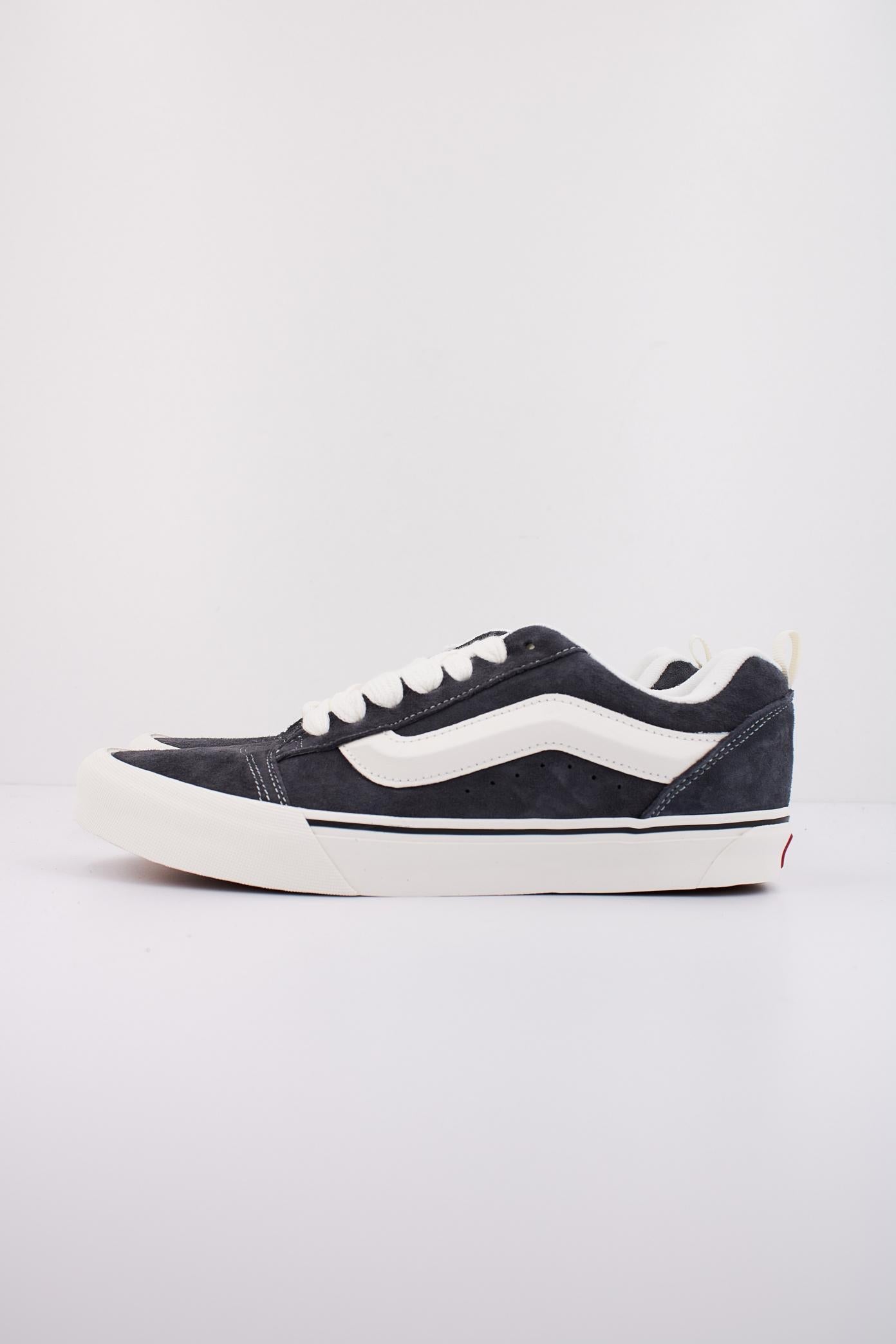 VANS KNU SKOOL en color AZUL  (1)