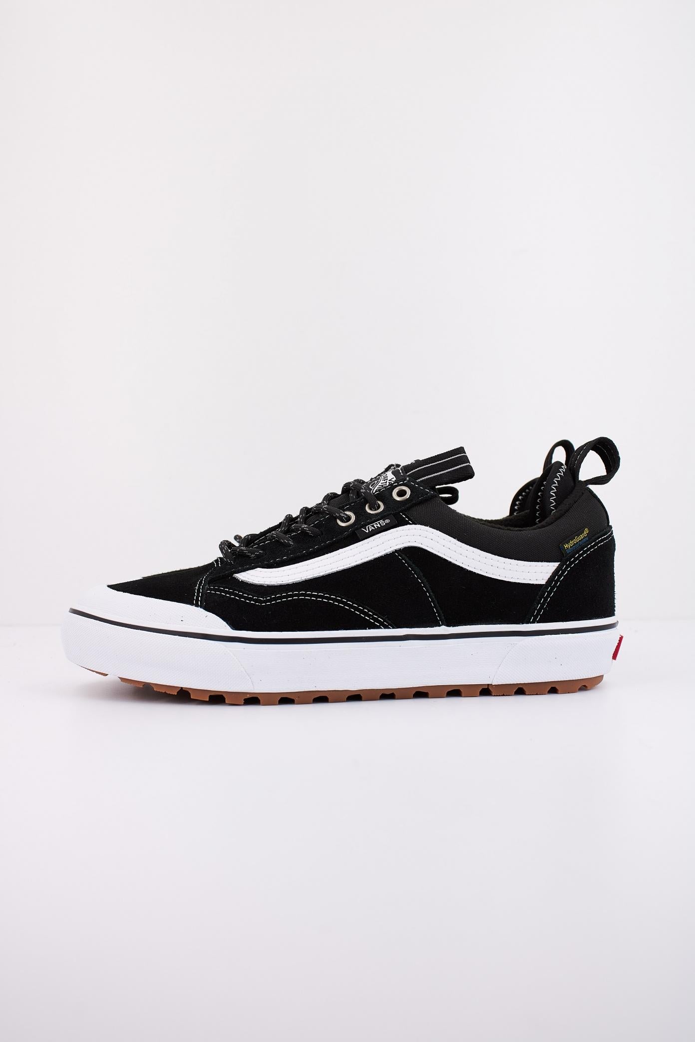 VANS MTE OLD SKOOL WATERPROOF en color NEGRO  (1)