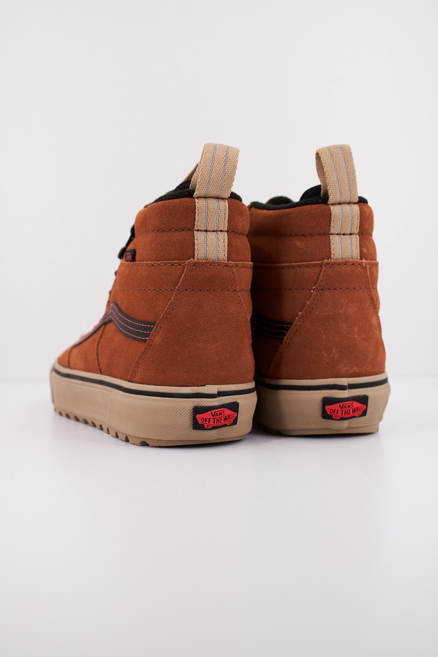 VANS MTE SK-HI DR WATERPROOF en color MARRON  (4)