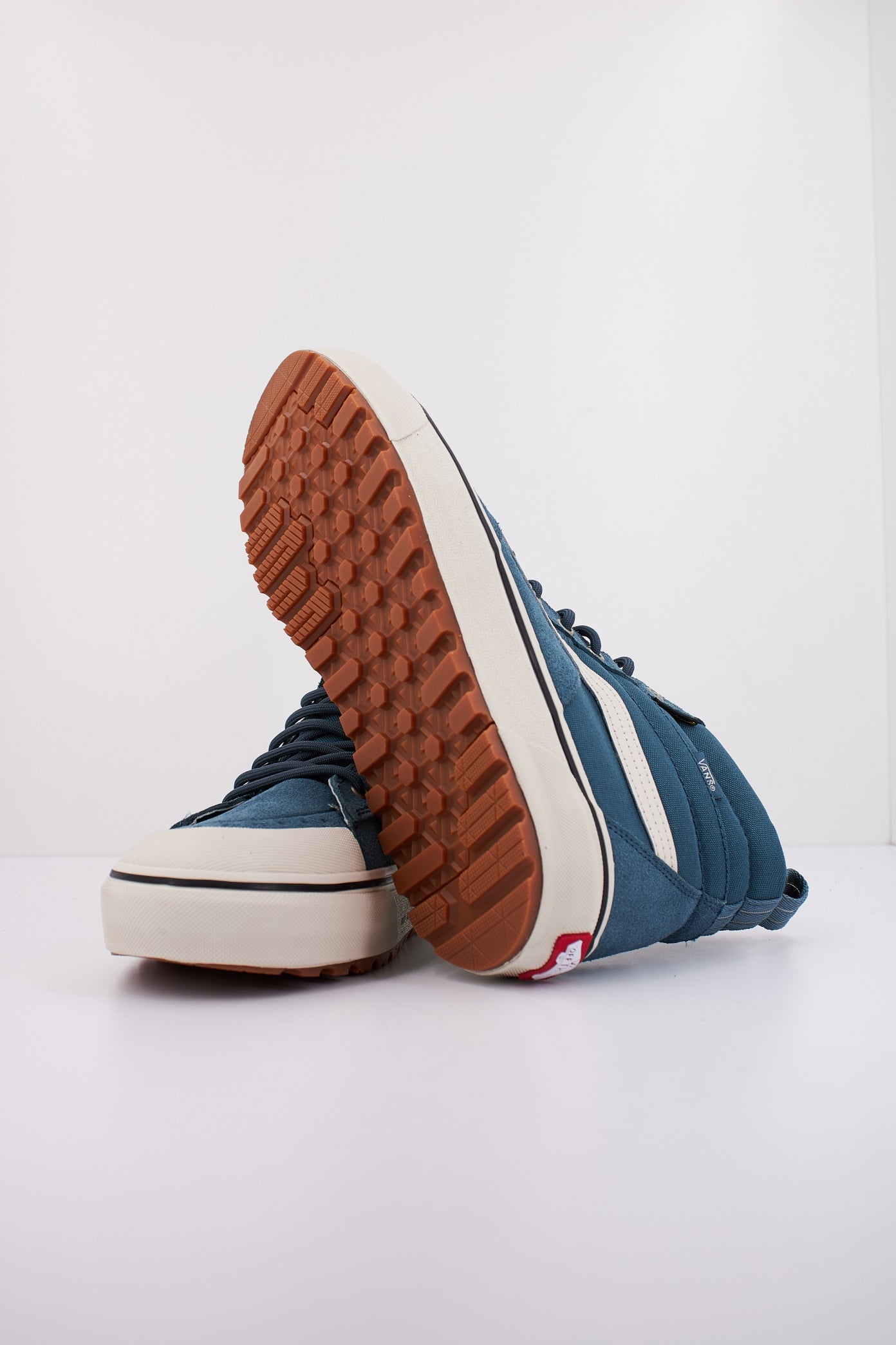 VANS MTE SK-HI WATERPROOF en color AZUL  (5)